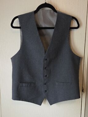 Haggar Men's Gray Pinstripe Vest - Tailored Five-Button Waistcoat And Dress Pant